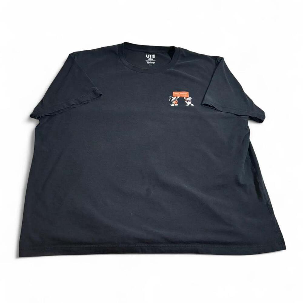UNIQLO Mickey Mouse Walt Disney Story Books Donald Duck Black T-Shirt Men's XXL